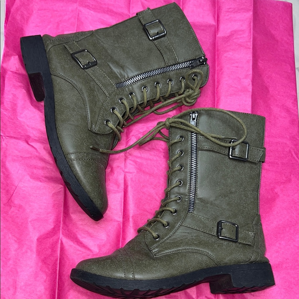 Chic Olive Lace-Up Ankle Boots